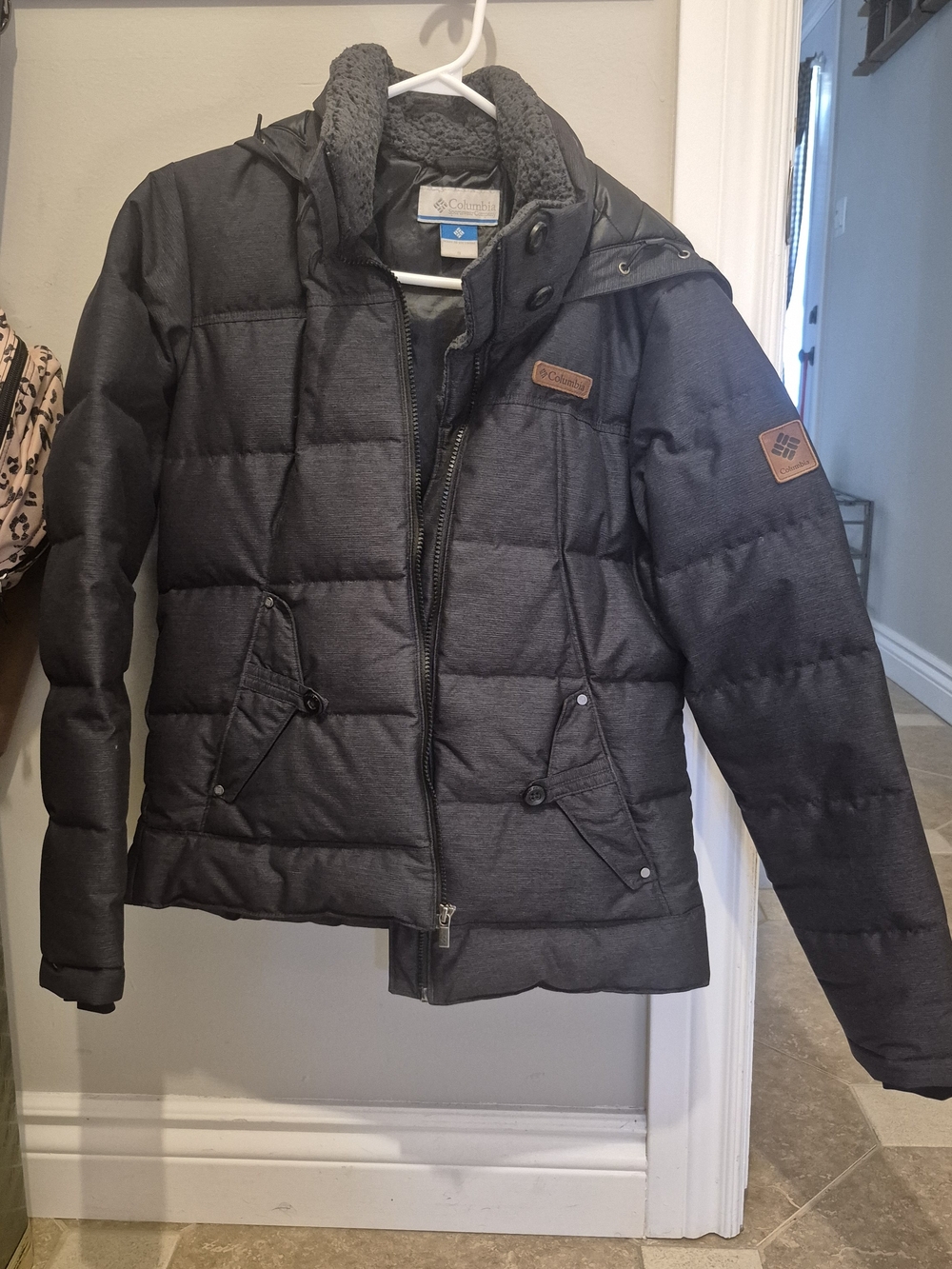 Columbia Womens S Dark Gray Quilted Jacket with Hood